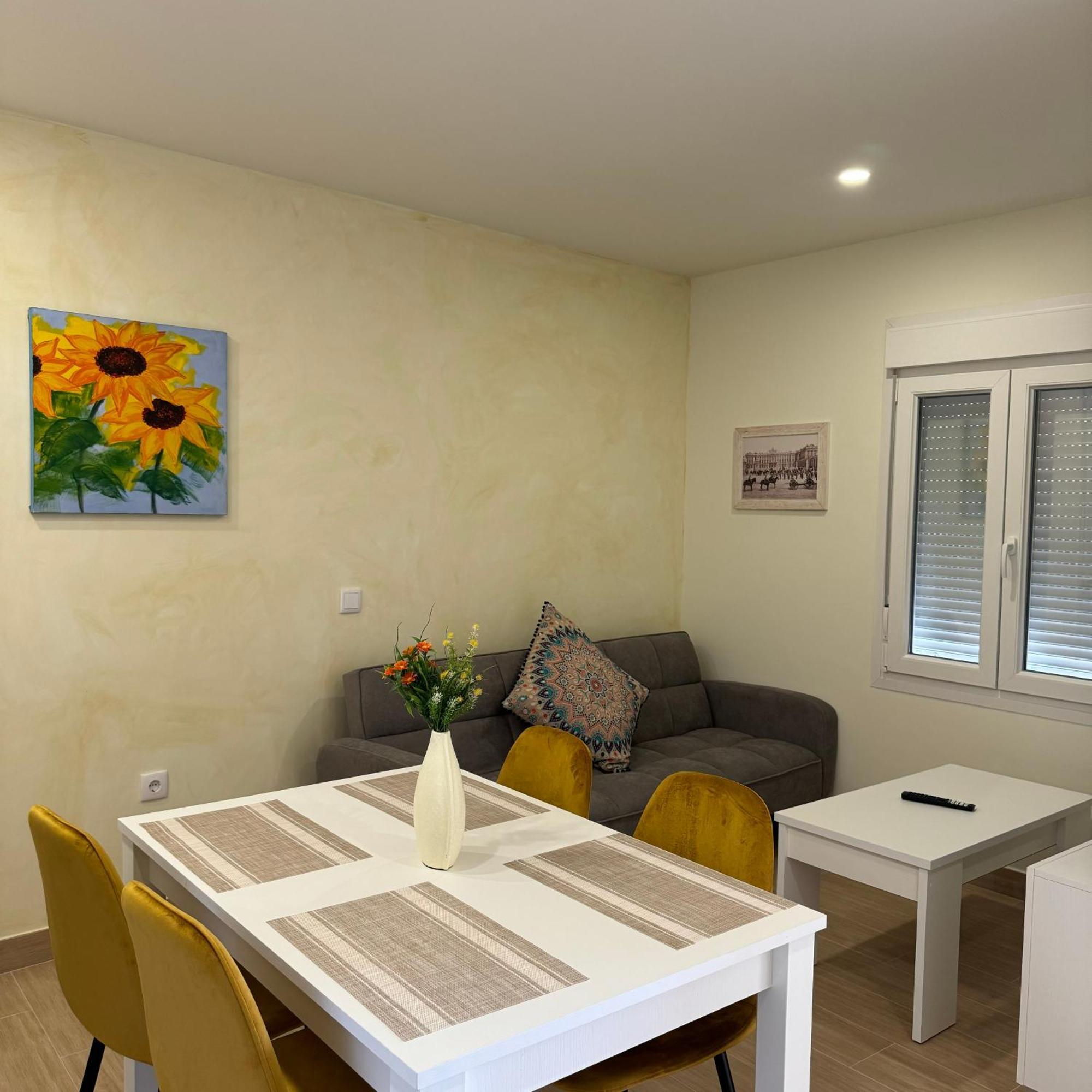 Jardines - Apartamentos & Estudio Ciempozuelos Εξωτερικό φωτογραφία