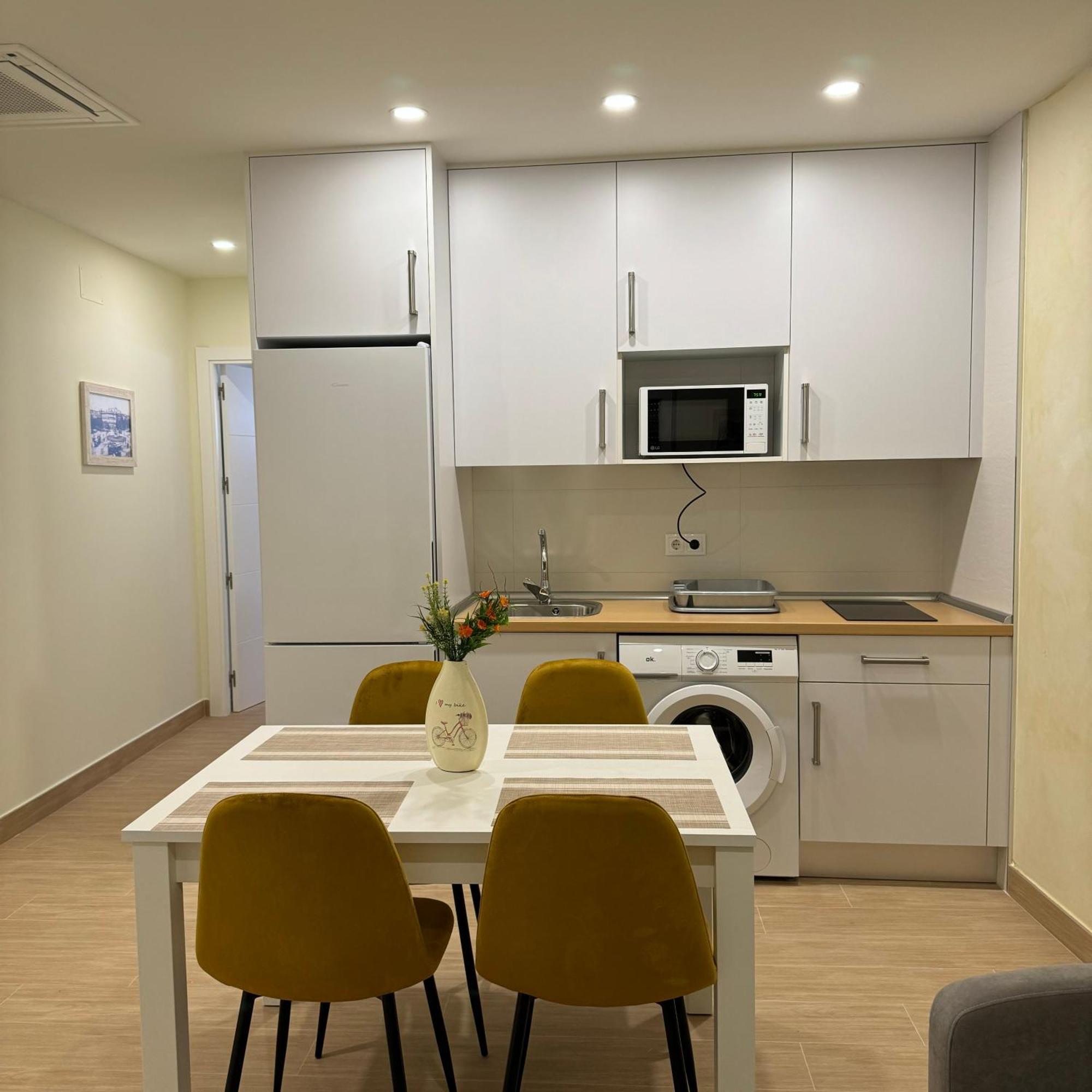 Jardines - Apartamentos & Estudio Ciempozuelos Εξωτερικό φωτογραφία